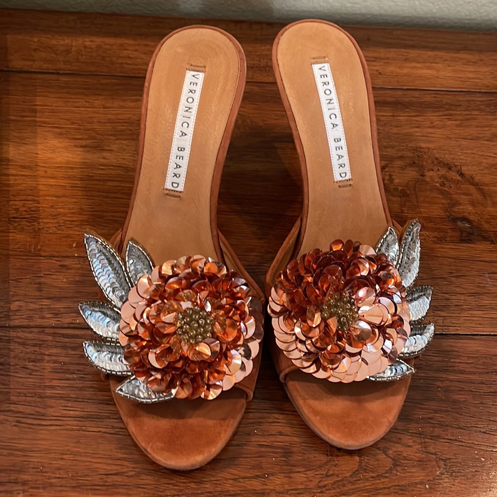 New Veronica beard Nev cognac suede mule